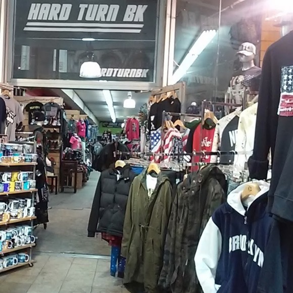 Meet your Posher, Rachel - Picture 1 of 1